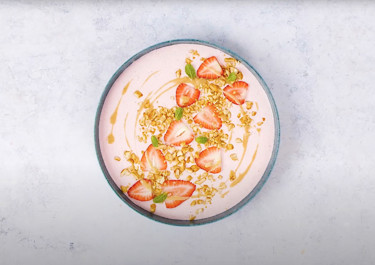 Peanut Butter and Berry Smoothie Bowl