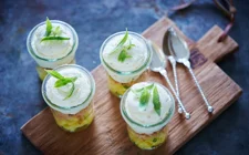 CHEESECAKE TRIFLE WITH PINEAPPLE CREAM CHEESE