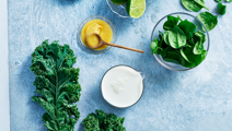 Kale and fruit smoothie