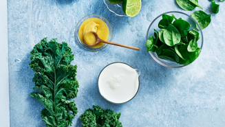 Kale and fruit smoothie