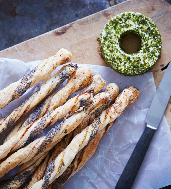 Puff Pastry Grissini Breadsticks with Castello® Chives & Spring Onion Cream Cheese