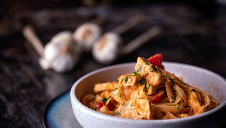 Cheesy chicken pasta