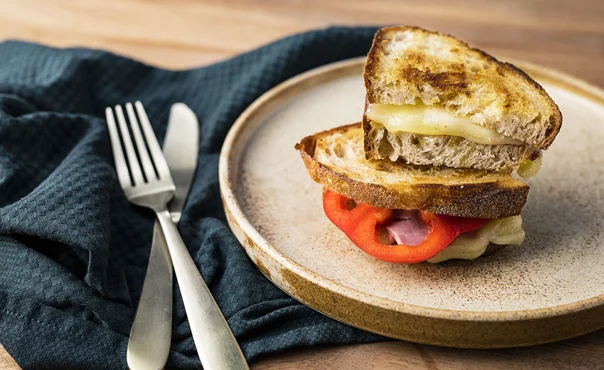 GRILLED CHEESE SANDWICH