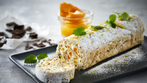 Roulade med chokolade og fersken