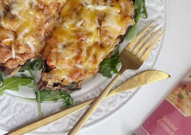 Berenjenas rellenas de atún con Arla Rallado Cheddar & Mozzarella y Arla Havarti