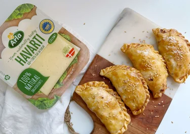 Empanadas cremosas de pollo con Arla Havarti