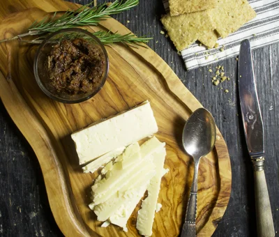 Bacon jam with chilli and prunes