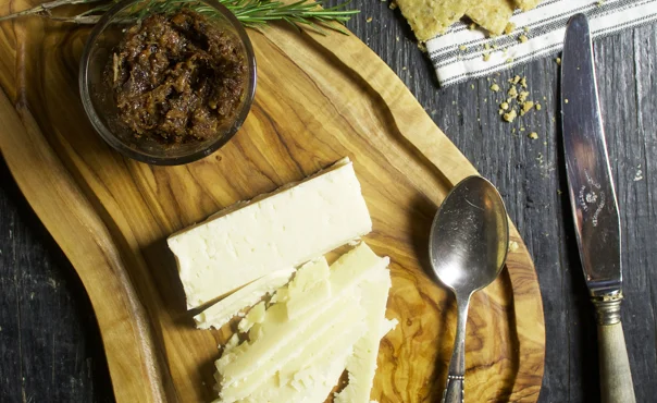 Bacon jam with chilli and prunes
