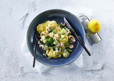 Ravioli med grønt og rejer