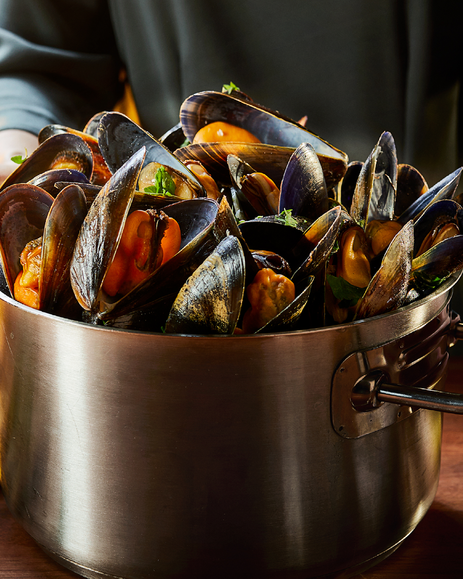 Muslinger med hvidløg og persille