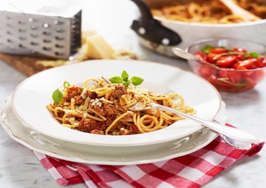 Spagettia ja jauhelikastiketta