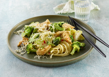 Pasta med kylling og broccoli