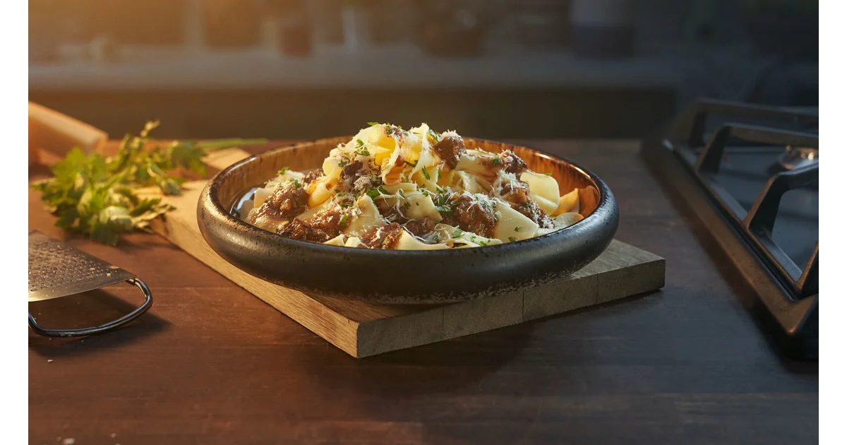 PASTA PAPPARDELLE AL RAGÚ