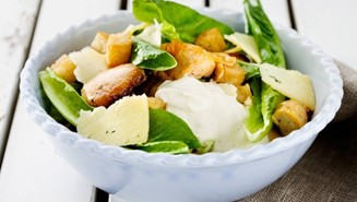 Kana-caesarsalaatti