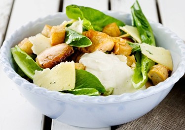 Kana-caesarsalaatti