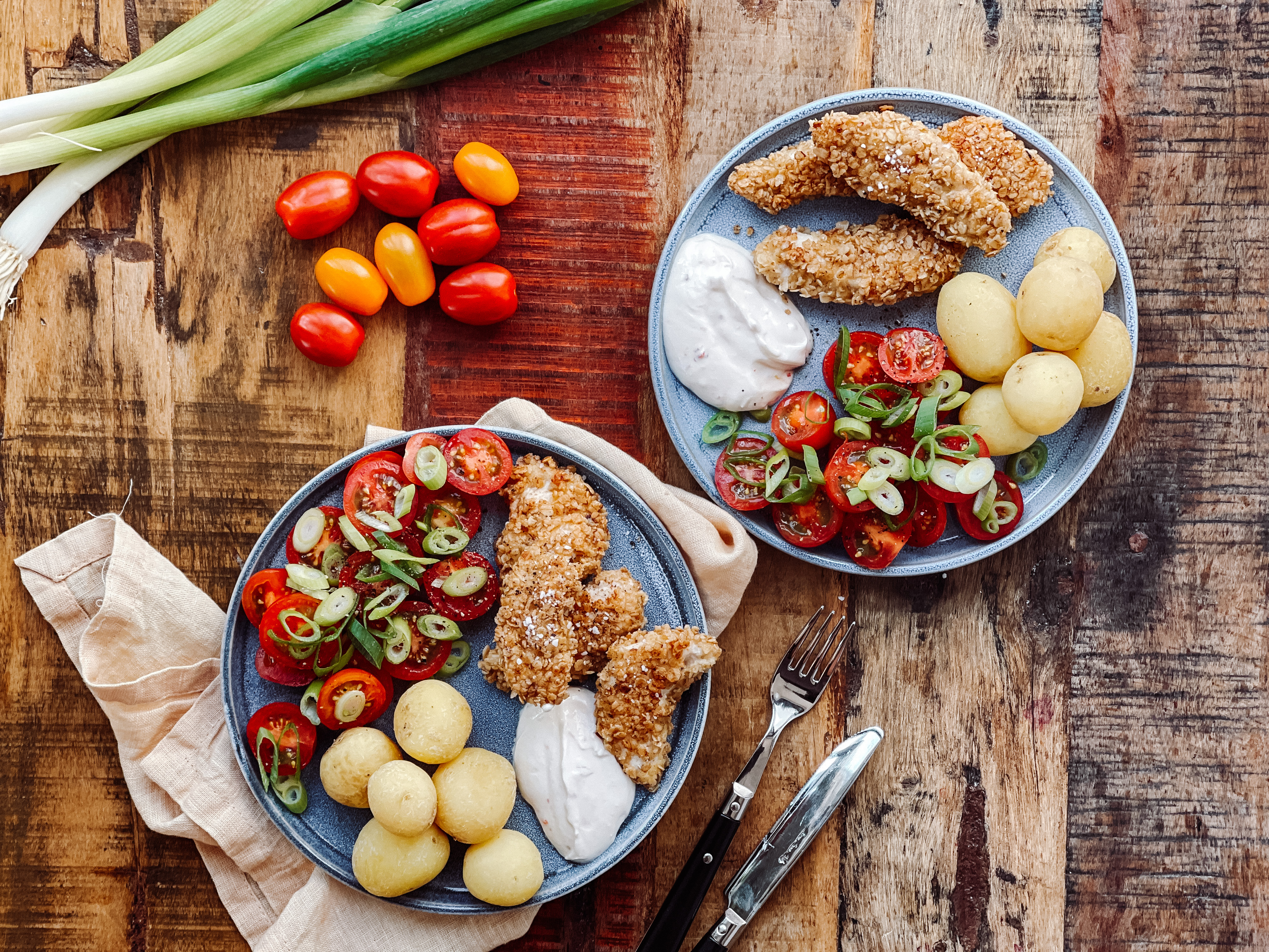 Kyllingenuggets med sprød salat 