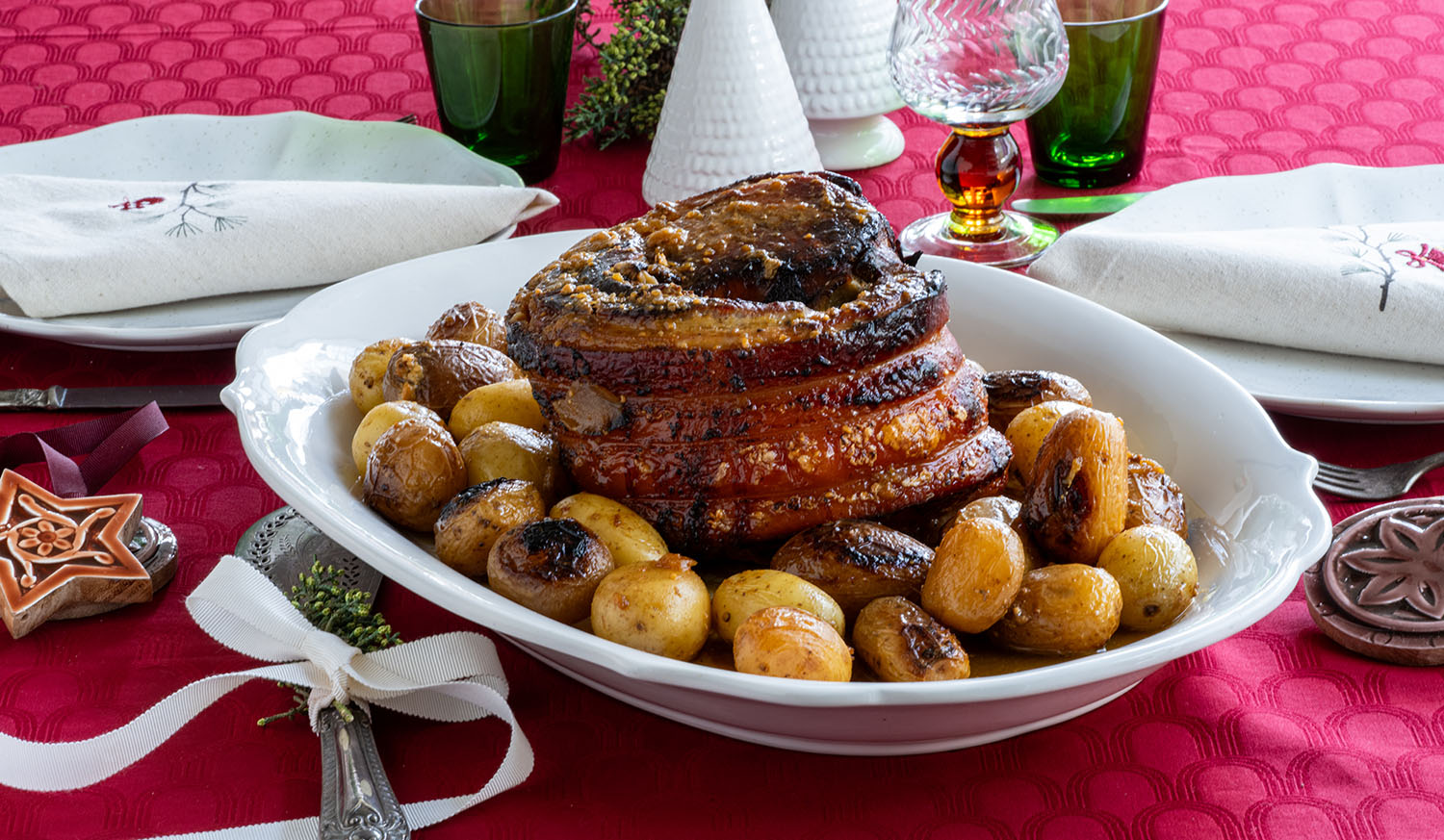 Χοιρινό καρέ γεμιστό με baby πατάτες