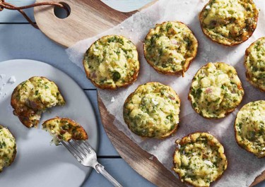 Miniomeletit muffinssivuoissa