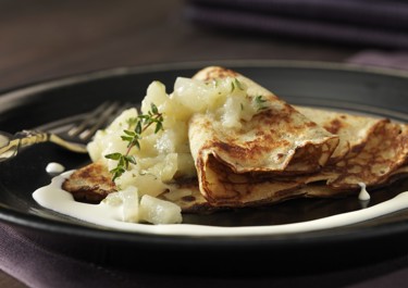 Boghvedepandekager med pærekompot