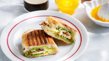 Panini med kyckling och pesto