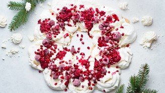 Marängkrans med vit chokladkräm