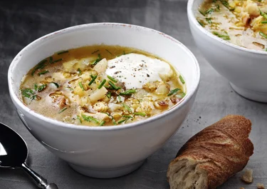 Kycklingsoppa med syrlig grädde