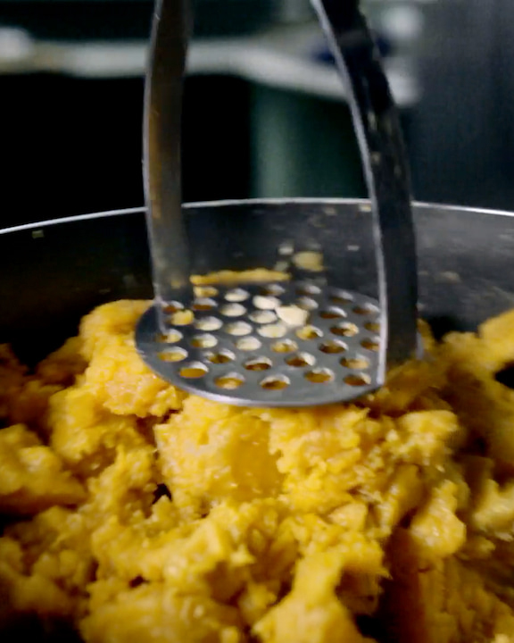 Puré de batata y harissa