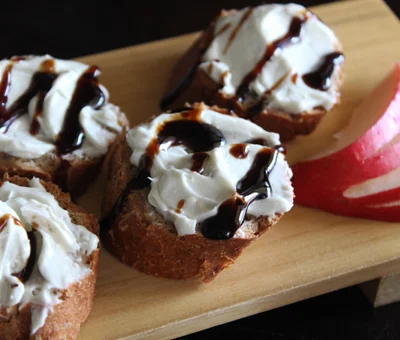 Creamy whipped Blue Cheese spread