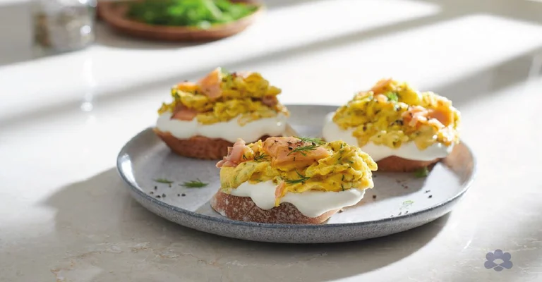 Cream Cheese and Salmon Scrambled Eggs