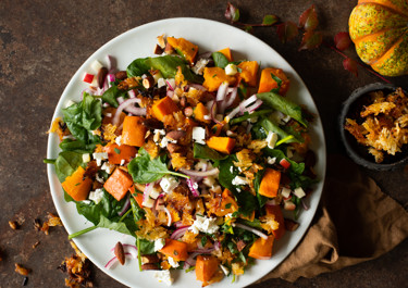 Crispy rice græskarsalat