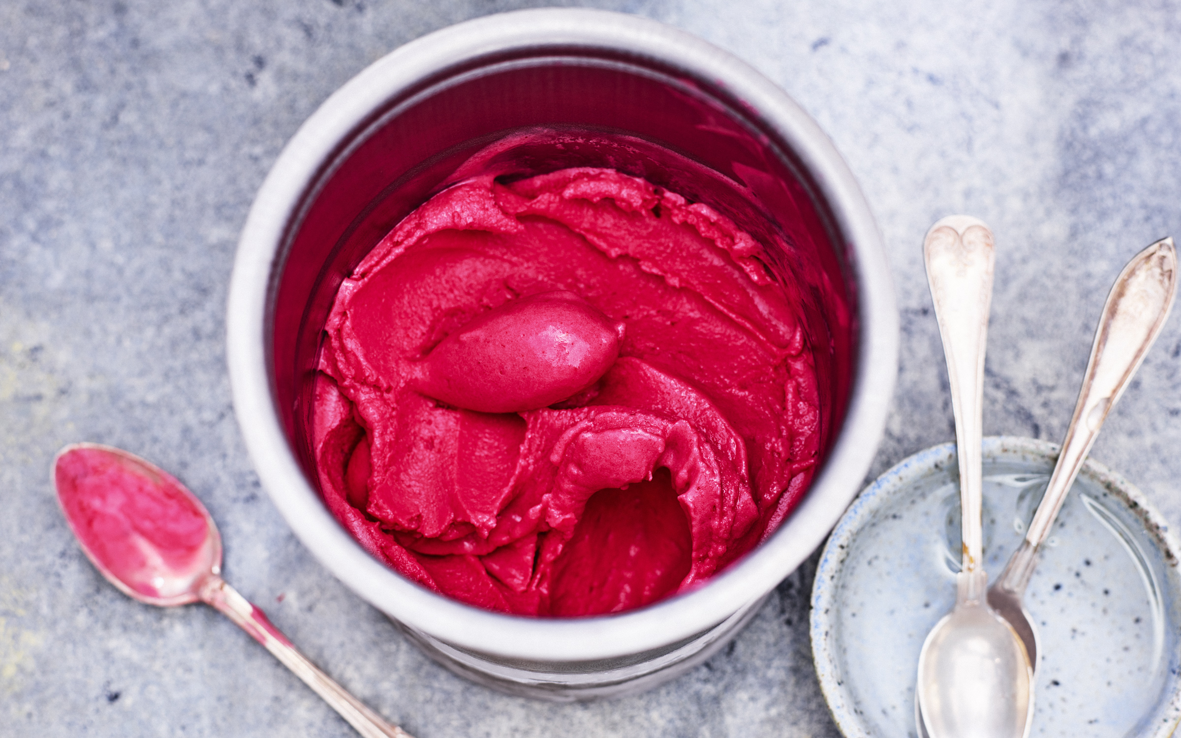 Yoghurt- och tranbärssorbet