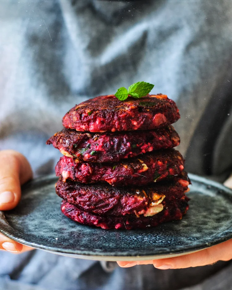 Bietenburgers met witte kaas (Recept) | Arla - Recept | Arla