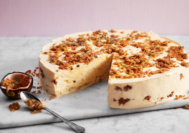 Παγωμένο cheesecake με μάνγκο και φρούτα του πάθους