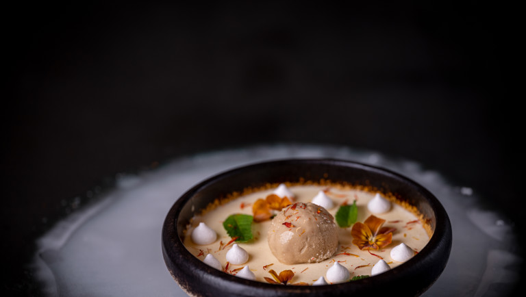 Citroenpudding met zoethoutijs en meringue