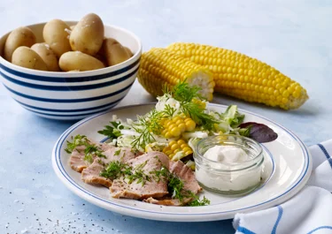 Skinkemignon med majssalat og salt ingefærdressing