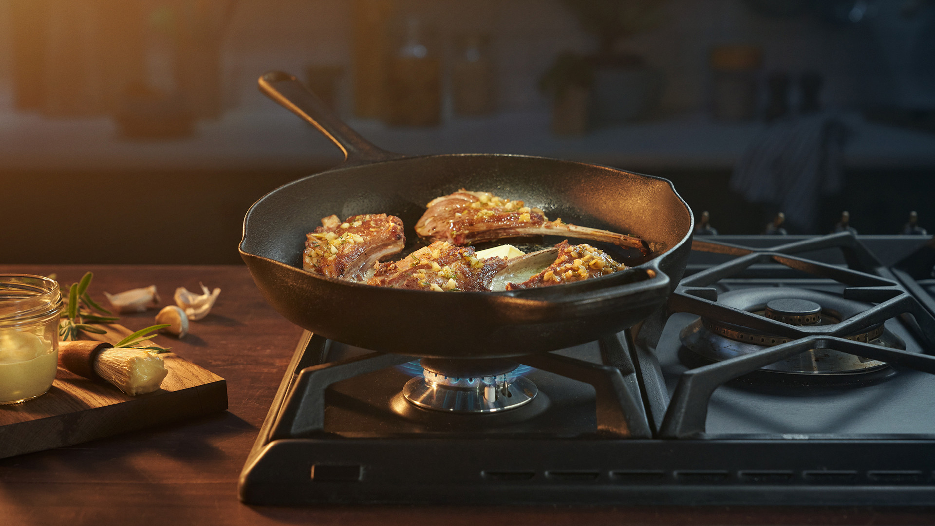 PAN-FRIED LAMB CHOPS WITH ROSEMARY & GARLIC