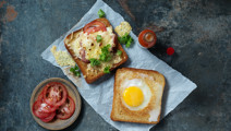 Ägg- och osttoast