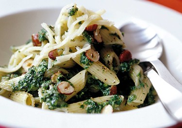 Homejuusto-pinaattipasta