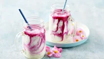 Vanille eiwitshake met bietensap