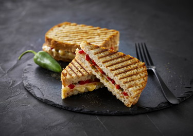 Toast med ost og skinke