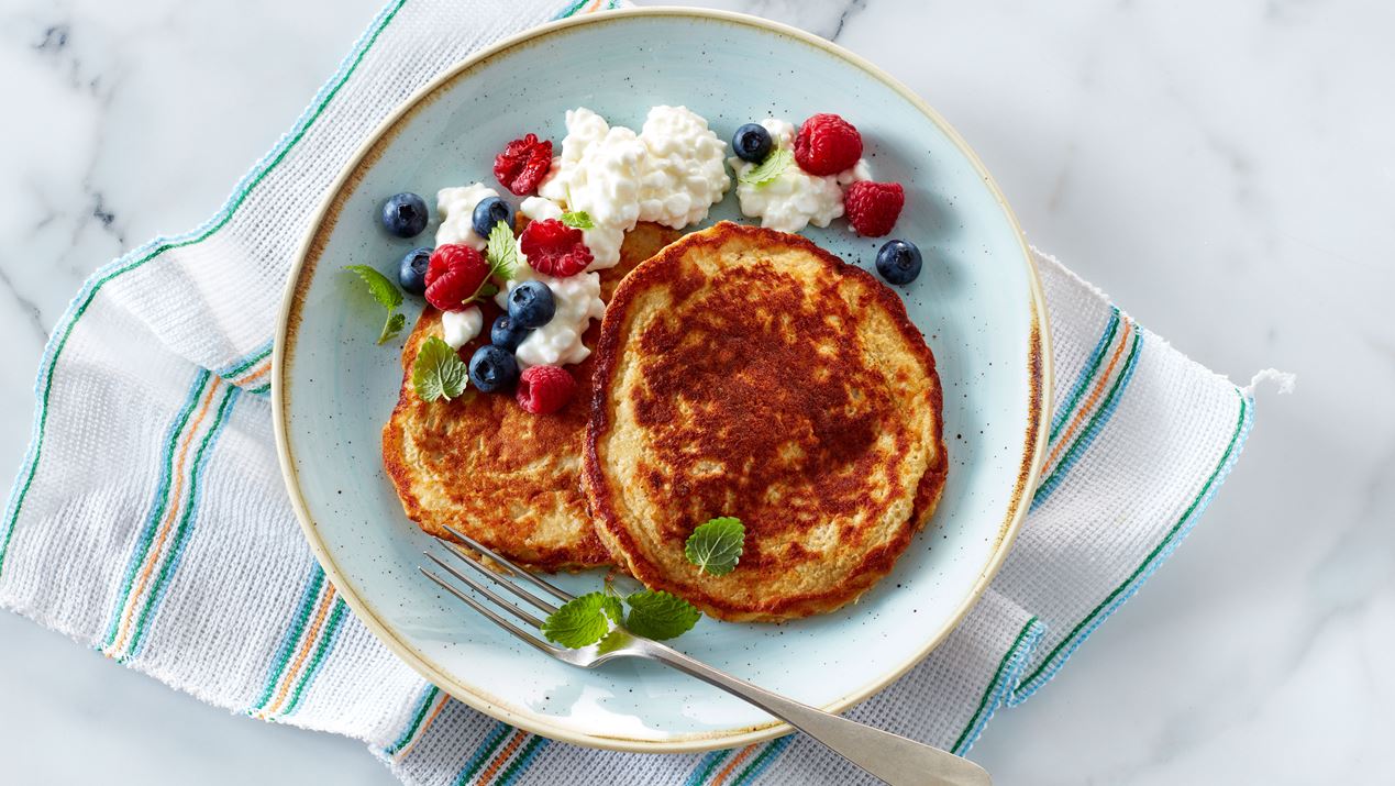 Pfannkuchen mit Hüttenkäse (Rezept) | Arla - Rezept | Arla Foods