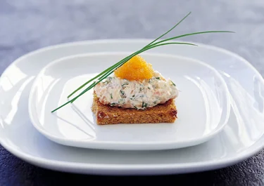 Havets tartar med löjrom