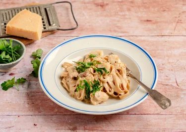 Kippenpasta met béchamelsaus