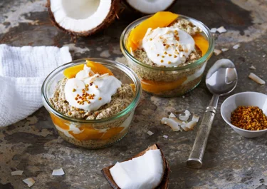 Mango chia pudding