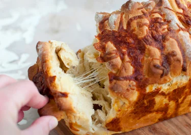 Pull-apart cheese bread