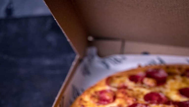 Deep Dish Peperoni Pan Pizza