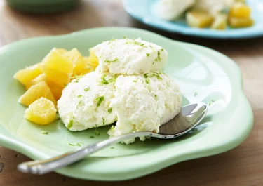 Limefromage med apelsinsallad