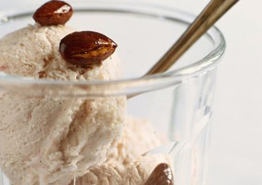 Raparperijäädyke ja kanelimantelit