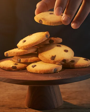 BISCOTTI AL BURRO CON GOCCE DI CIOCCOLATO