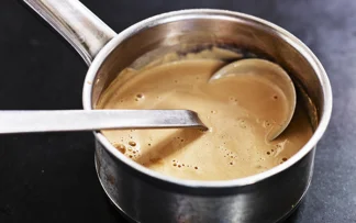 Klassinen kermakastike